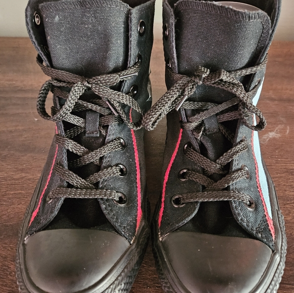 Why So Serious Batman/Joker Hand Painted Unisex Chuck Taylor Converse Sz 8 - Picture 8 of 9